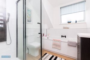 En-Suite Bathroom- click for photo gallery